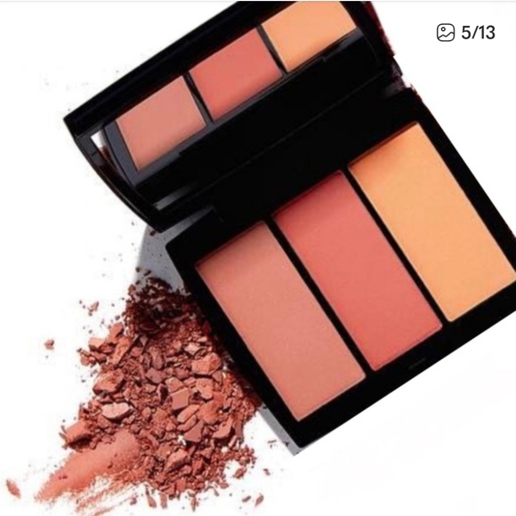 Anastasia Beverly Hills Blush Trio - Peachy Love - Picture 3 of 10